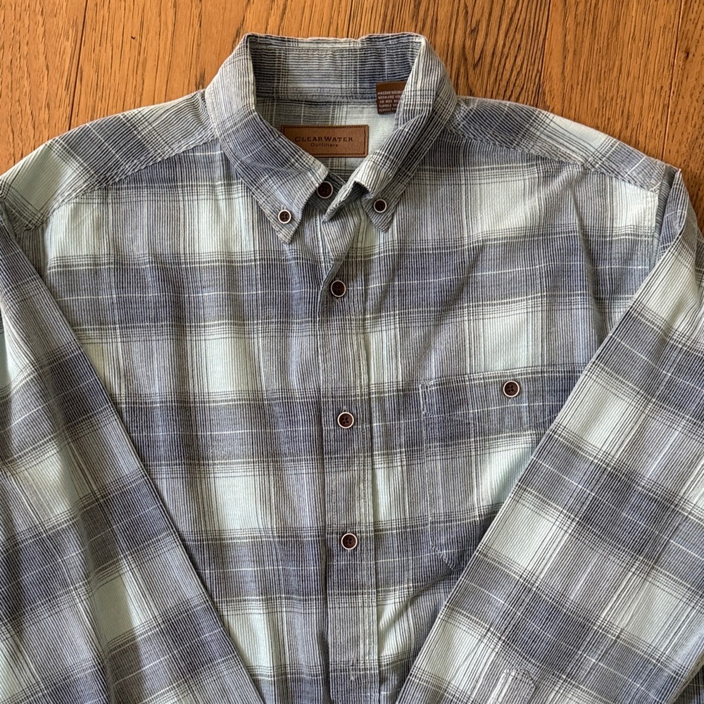 CLEARWATER Men's Long-Sleeve Button-Down Plaid Shirt in Light Blue and Gray